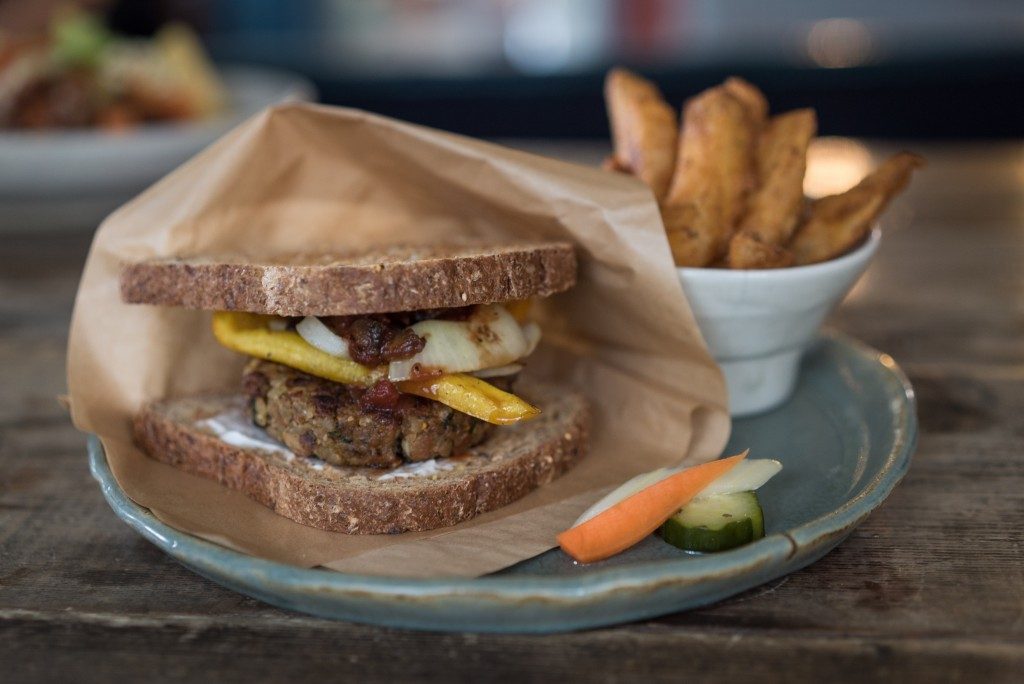 Veganes Essen und Craft Beer in Zushi: Beach Muffin