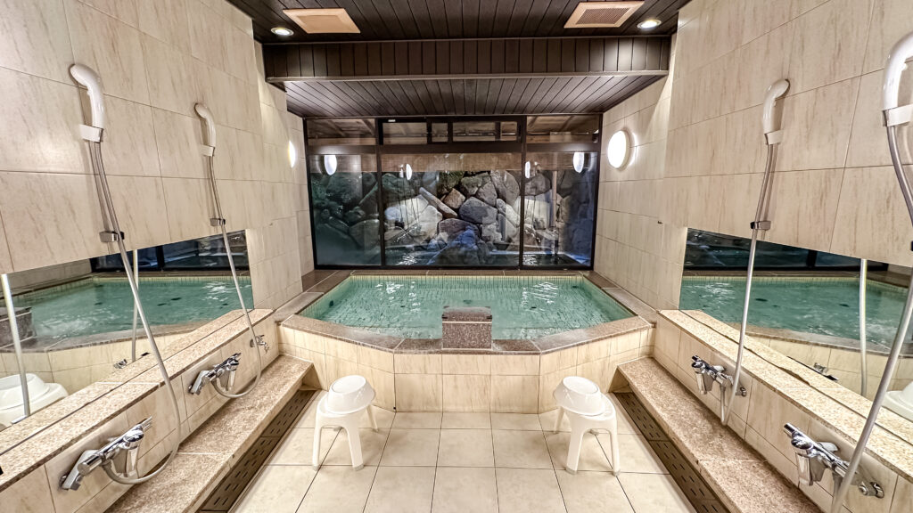 Los baños termales de un ryokan en Kioto