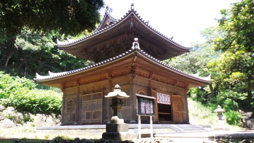Bâtiments du temple Nihonji à Nokogiriyama