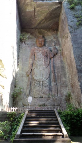 Grand bouddha de pierre, Kannon gravé dans la roche de Nokogiriyama