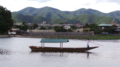 Bateau sur la rivière Katsura
