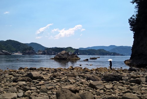 La mer à marée basse à Dôgashima dans la péninsule d'Izu.