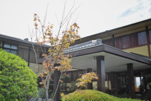 L'entrée du ryokan Satsuki Bessou de Tamana