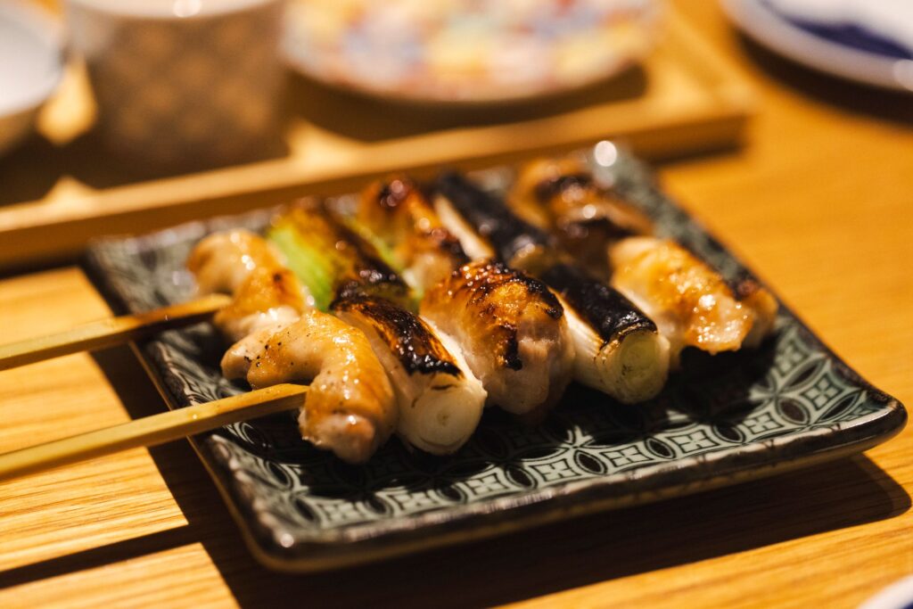 Bars à Tokyo avec yakitori