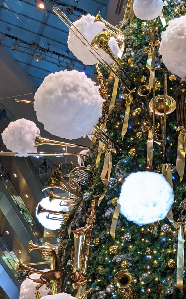 Les sapins des malls de Tokyo