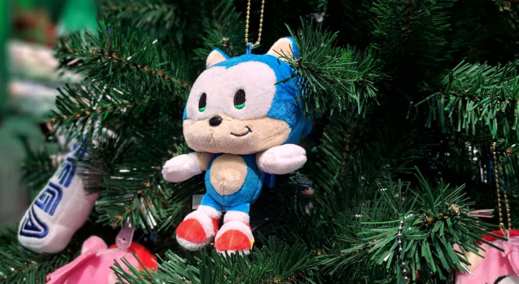 Sonic accroché sur un sapin à Shibuya