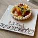 torta di compleanno con scritta in giapponese