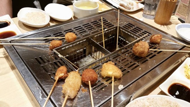 kushikatsu,osaka,fried,food