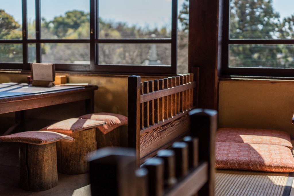 Soba Restaurant in Kamakura: Rai Tei furniture and interior