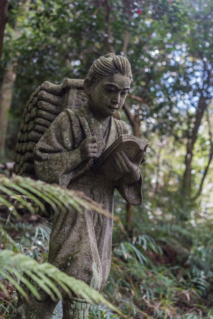 statue at Soba Restaurant in Kamakura: Rai Tei