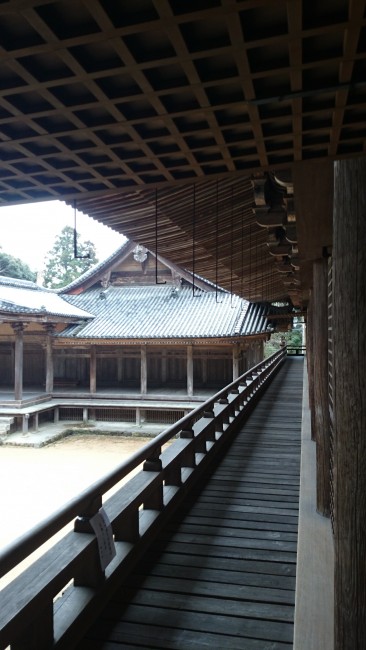 Maniden temple along Himeji Shoshasan hiking trail