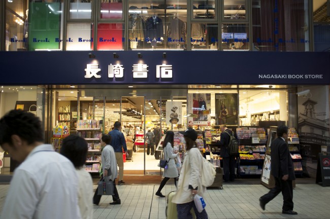 Kamitori Shopping arcade in Kumamoto is home to Nagasaki Book store, popular for its refined selection