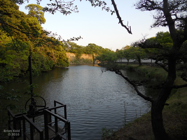 moat surrounding the outside of Himeji Castle