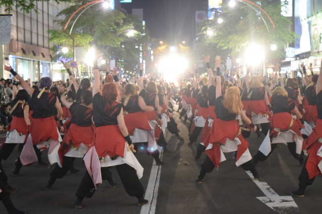 Many people dancing for Soran Festival dance in Sapporo.