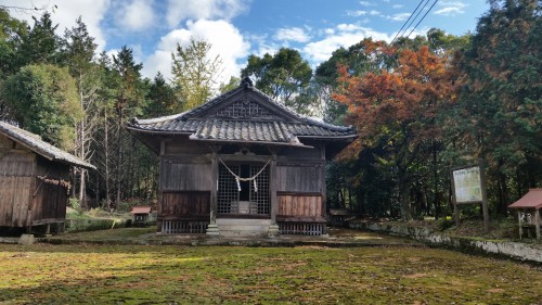 Shrine building in Minamisatsuma after going to Minamikata shrine in Kagoshima.