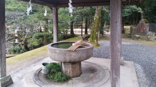 area for washing hands near entrance of shrine