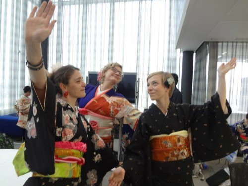 Vintage Kimono Shopping in Tokyo – A Harajuku Story