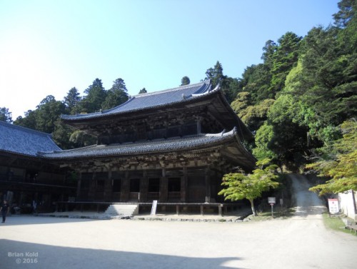 intricate architechture of Engyo-ji in Shosha
