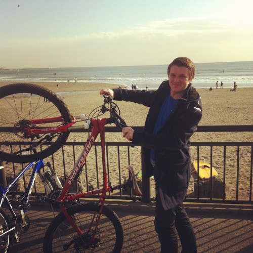 Hop on a bicycle in Kamakura