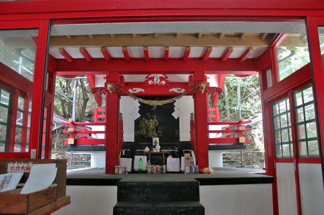 Kamafuta Jinja alter in Kagoshima.
