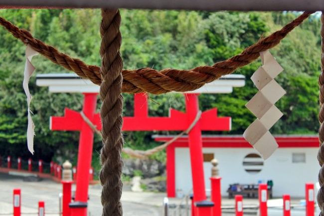 Looking at the torii gate from the inside of Kamafuta Jinja in Kagoshima.