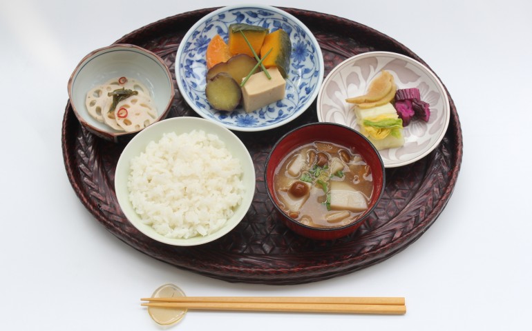 Daily Japanese Diet and The Concept of “One Soup and Three Dishes ...