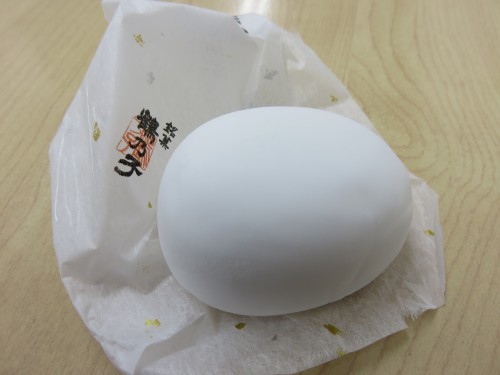 Tsurunoko, Japanese marshallow egg shaped sweet. A Hakata favourite