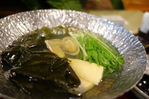 Nimono (煮物) was the fifth course, which was a small hot pot with crams, kombu, seaweed, mizuna and bamboo shoot.