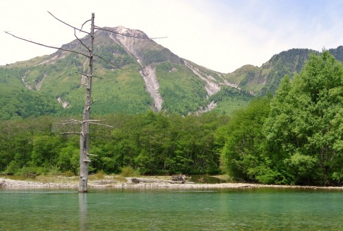Kamikochi - within the Chubu Sangaku National Park and makes up part of the Hida Mountain Range in the Northern Japanese Alps.