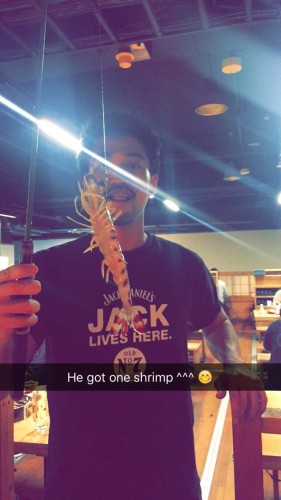 He got shrimp in Tokyo fishing restaurant!
