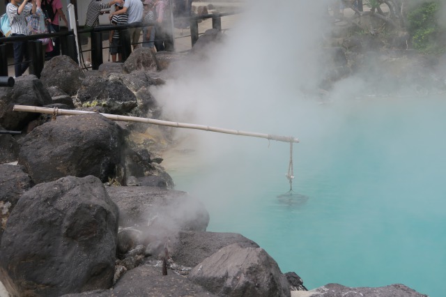 Like in the photo,eggs are steamed to be a boiled egg