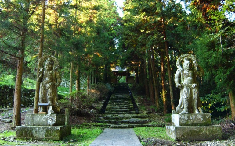 Kunisaki Bus Tour Part 2 Big Stone Buddhas Visiting Voyapon