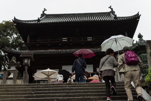Discover the famous pilgrimage road in Shikoku – Konpirasan!