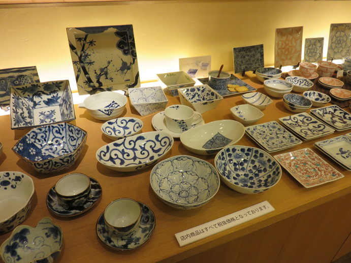 Colours and designs of Arita ceramics