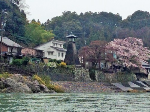 Mino City – Stroll Along the Nagara River