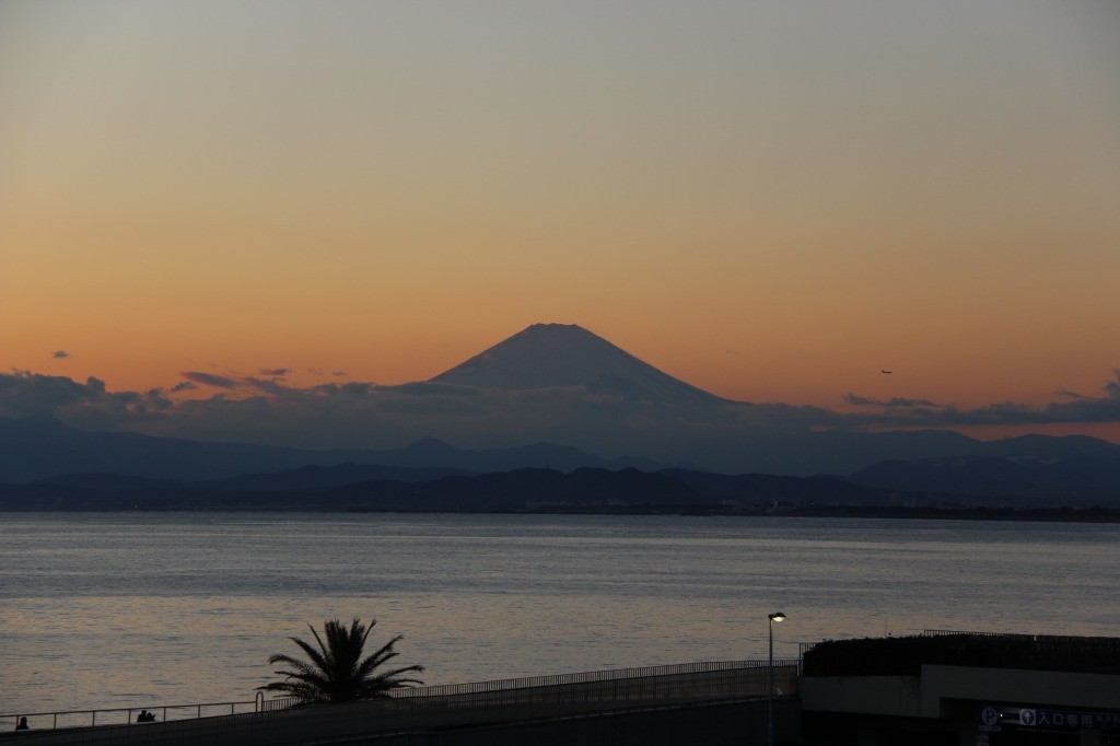 Enoshima: Stay in Ryokan with over 700 years of History… and Check Out Mt.Fuji!