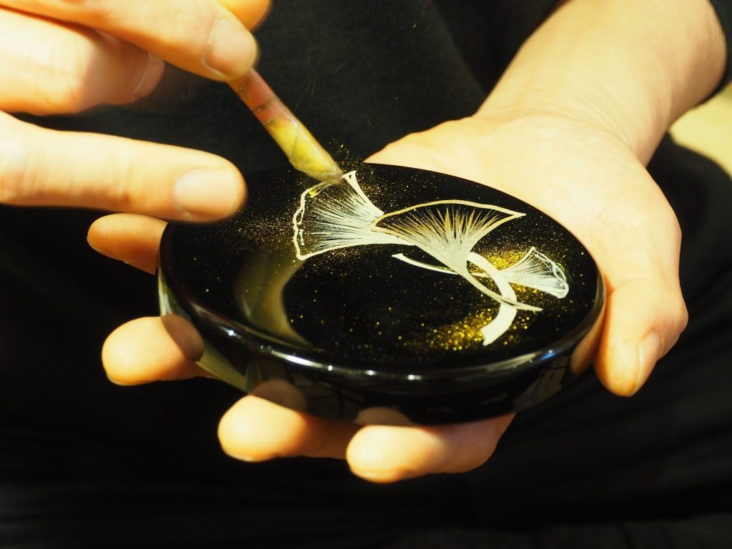 The Traditional Craft in Yuzawa: Kawatsura Lacquerware