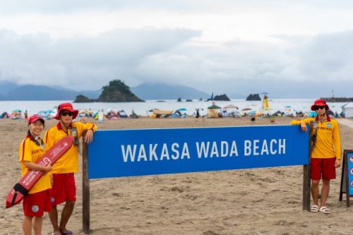 How to Enjoy the Outstanding Blue Water Coast of Takahama’s Blue Flag Beach