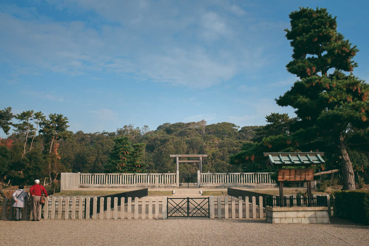 Visit The Largest Tombs Of Japan In Sakai Osaka Voyapon